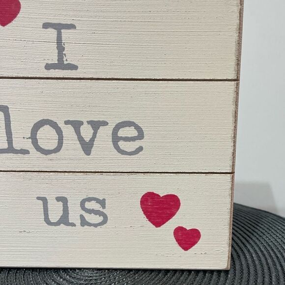 I Love Us Valentines Wooden Sign NWT - Picture 3 of 7